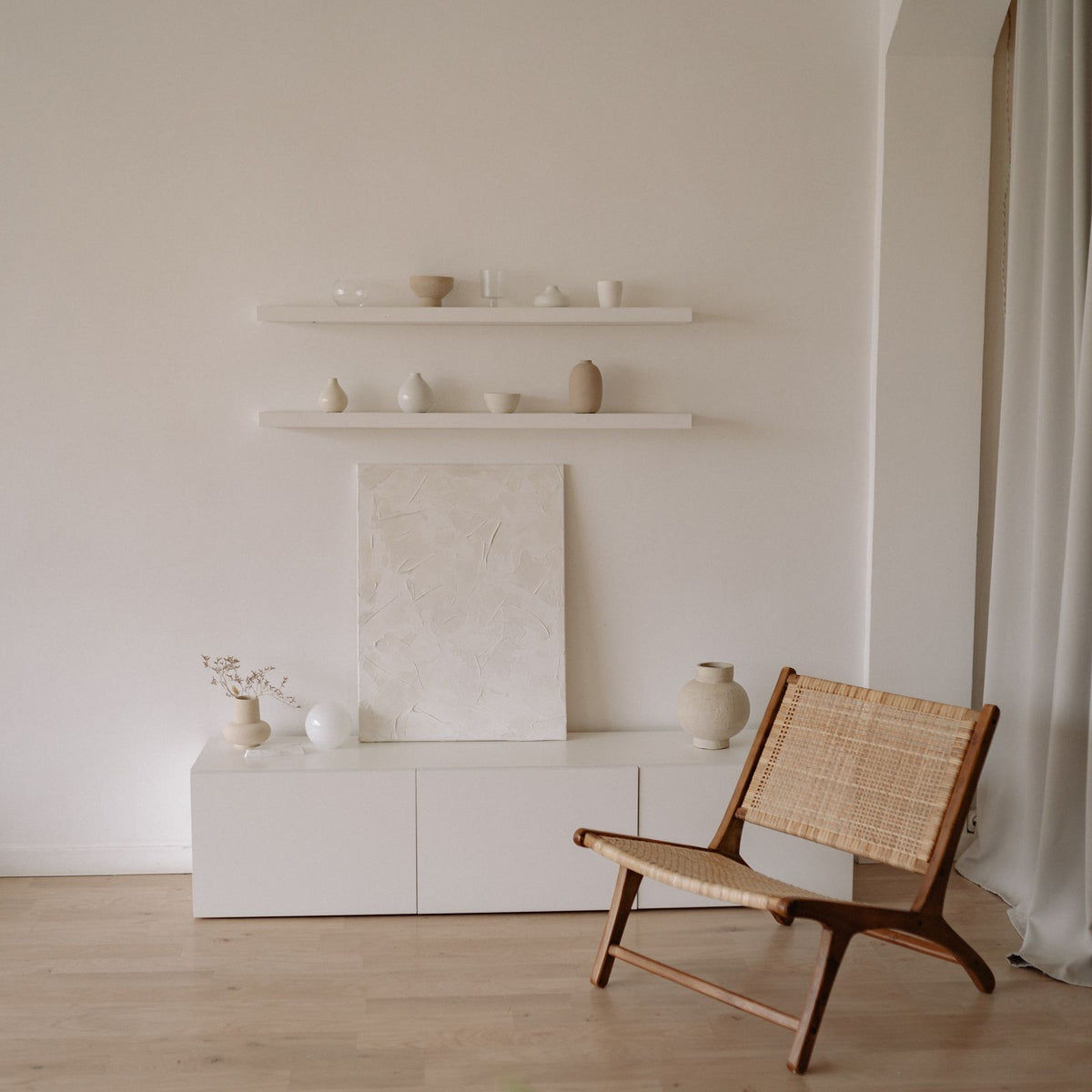 Arlo Curved Bouclé Lounge Chair – Cream Accent Armchair, Modern Japandi Reading Chair, Upholstered Living Room Seating – lifestyle image 3